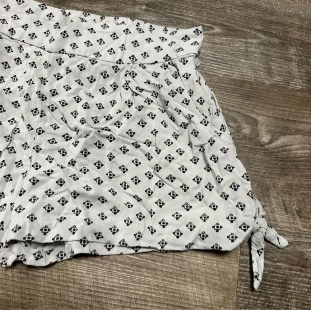 Free People Printed Sheila Pull On Shorts Size Small